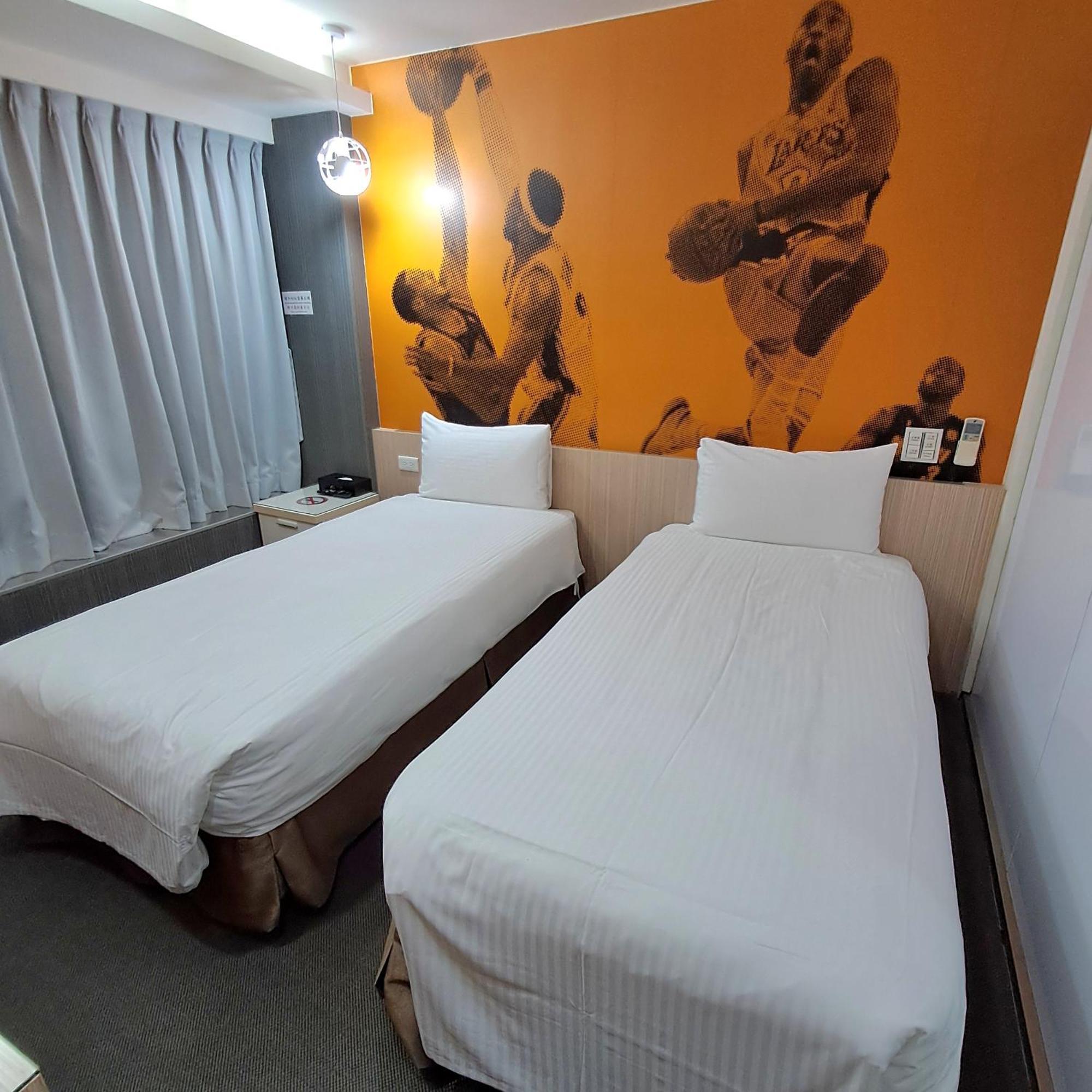 Morwing Hotel Fuzhong Taipei Exterior photo
