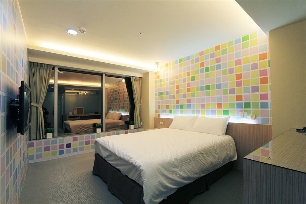 Morwing Hotel Fuzhong Taipei Exterior photo